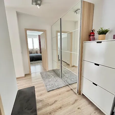 Diamond - 3 Bedroom, Luxurious In The Heart Of The *
