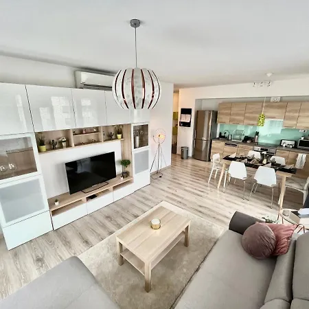 Diamond - 3 Bedroom, Luxurious In The Heart Of The Daire Budapeşte